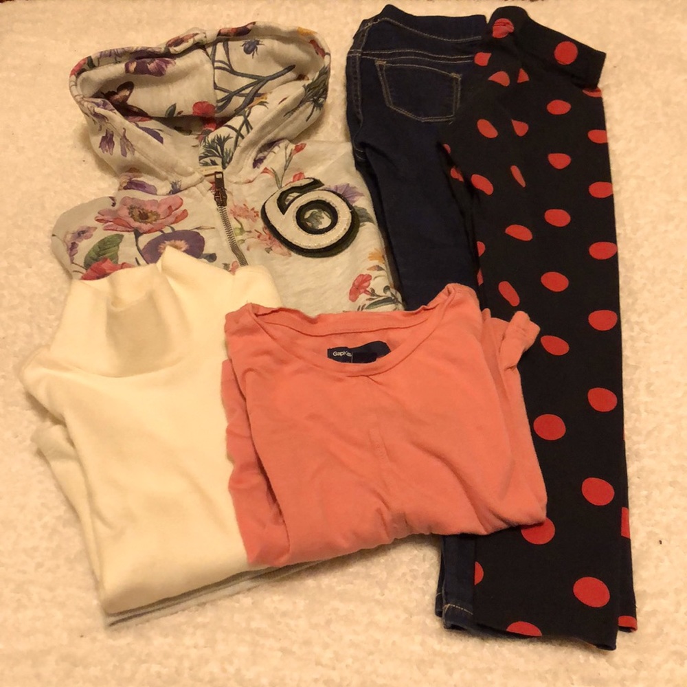 Lot of 5 cutesy urban set